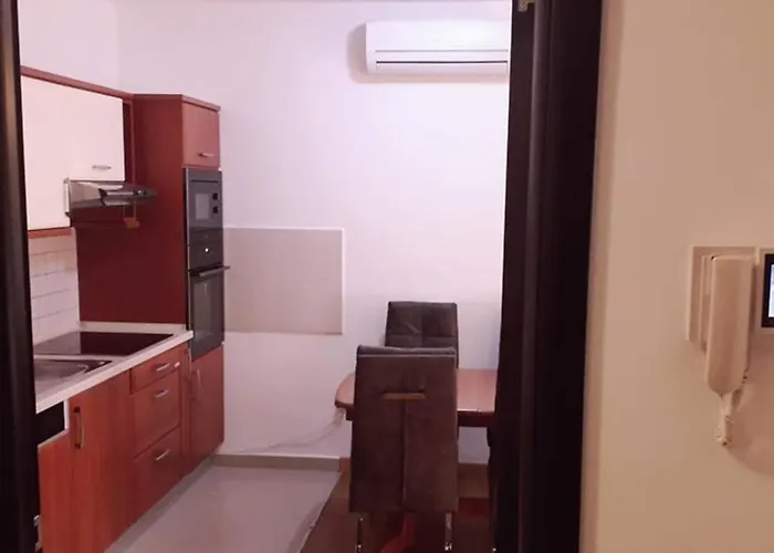 Franko - Uz Parking Appartamento